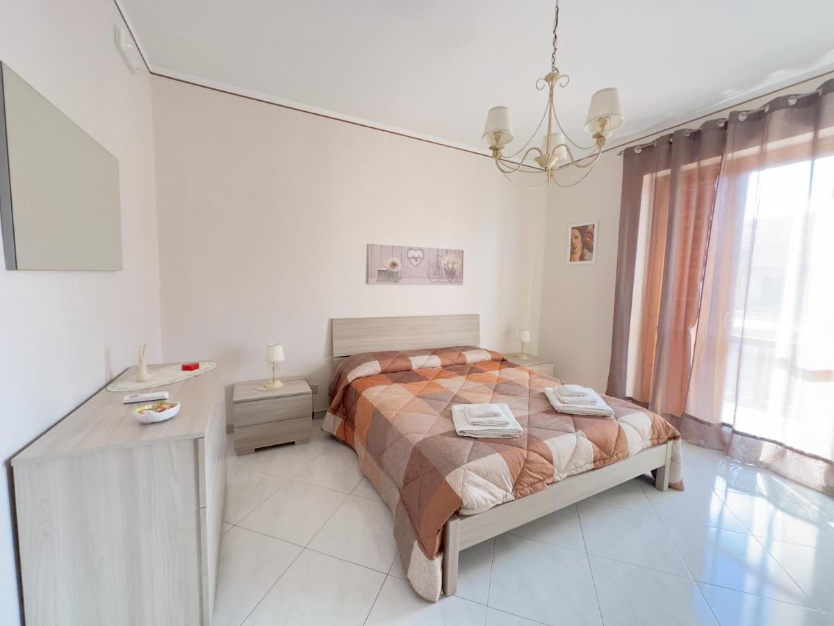 La Pigna Delle Aci Apartment Acireale Exterior photo